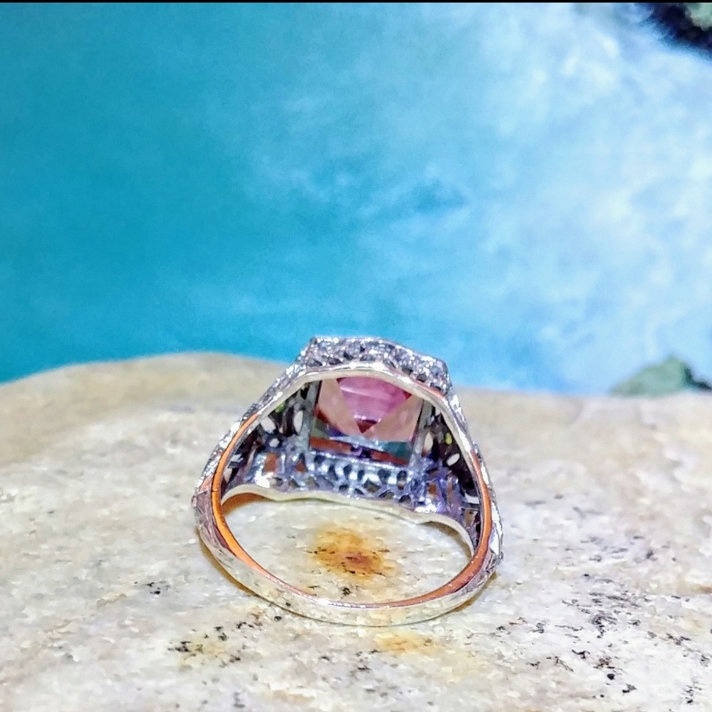 🆕🌺 Color Changing Alexandrite - Picture 3 of 6